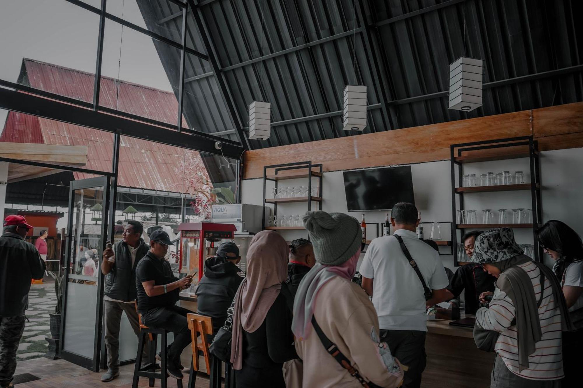 Hotel Nature Bromo And Resort Pasuruan Εξωτερικό φωτογραφία