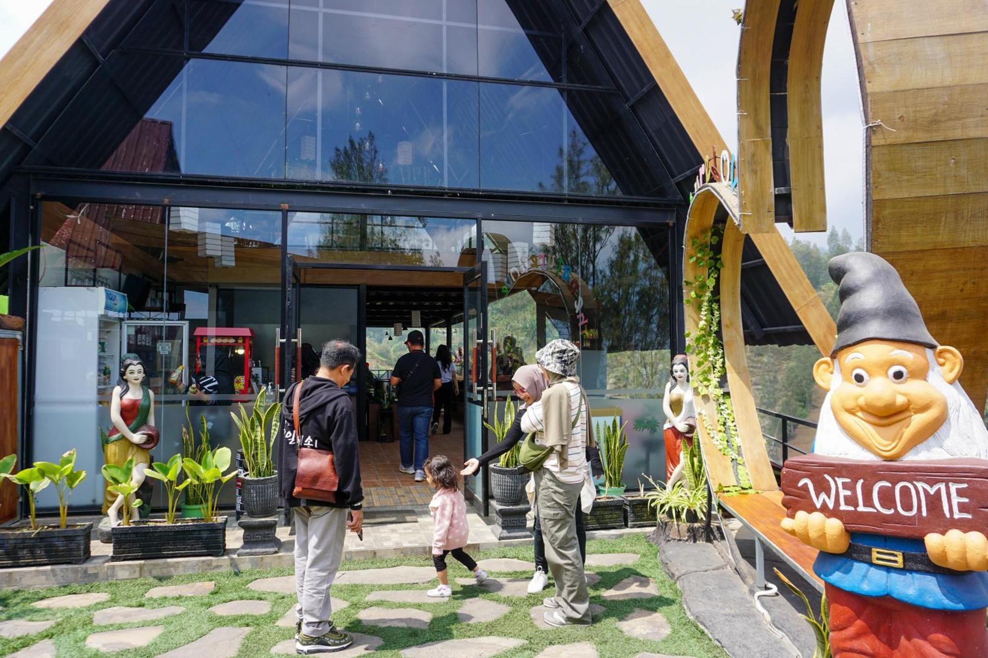 Hotel Nature Bromo And Resort Pasuruan Εξωτερικό φωτογραφία